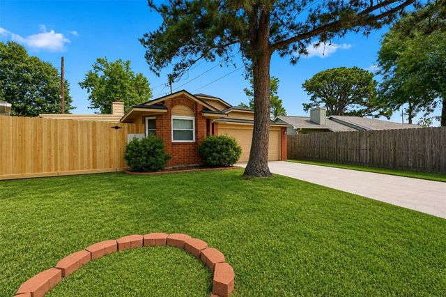 9114 Golden Sunshine Drive, Houston, TX 77064