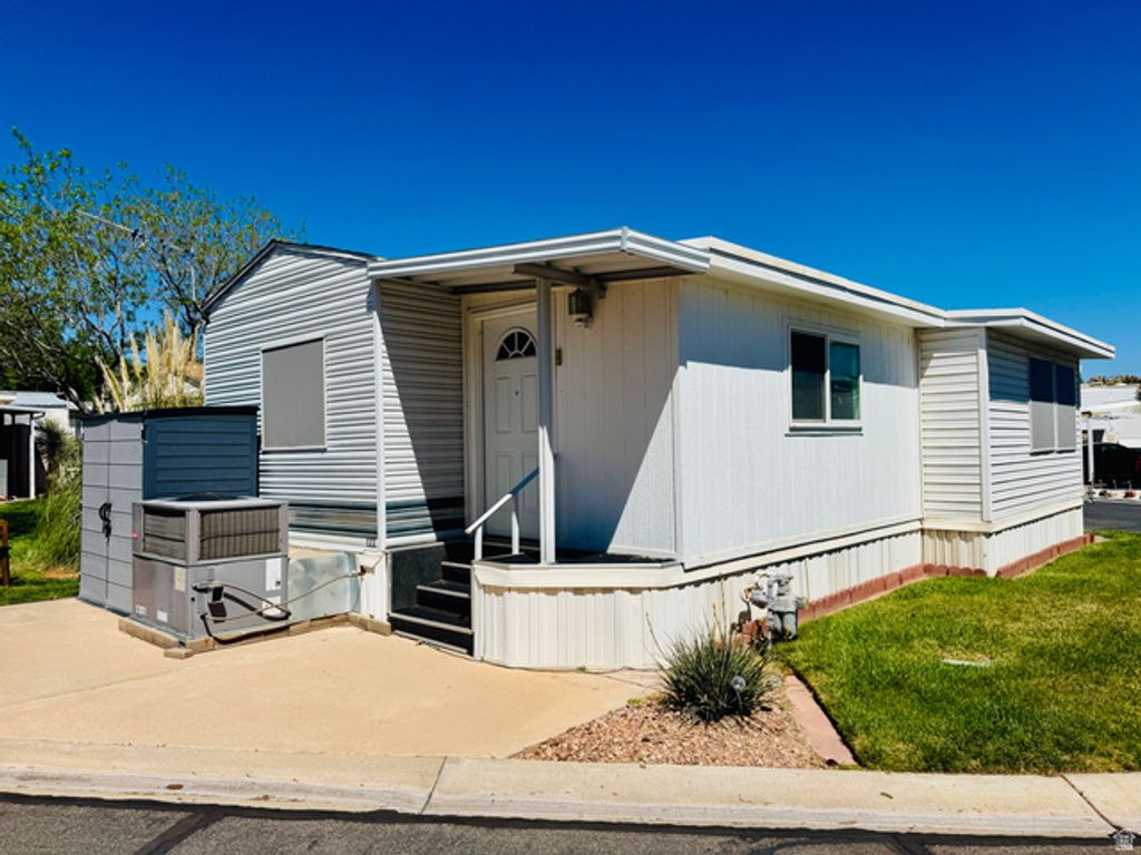 Image 19 of property listing at 1160 E TELEGRAPH ST #122, Washington, UT 84780