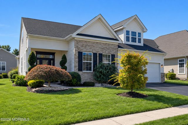 3 Aquaduct Road, Monroe, NJ 08831