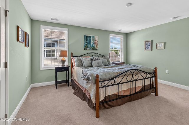 3 Aquaduct Road, Monroe, NJ 08831