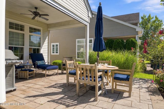 3 Aquaduct Road, Monroe, NJ 08831