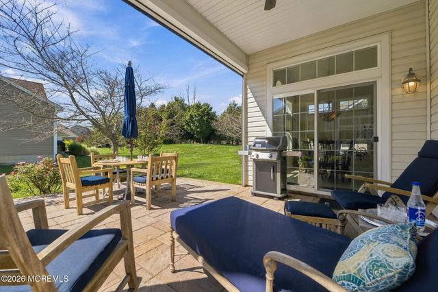 3 Aquaduct Road, Monroe, NJ 08831