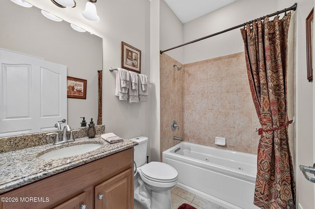 3 Aquaduct Road, Monroe, NJ 08831
