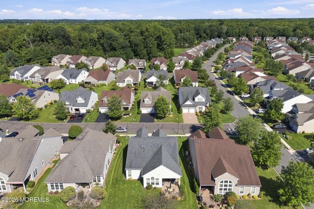 3 Aquaduct Road, Monroe, NJ 08831