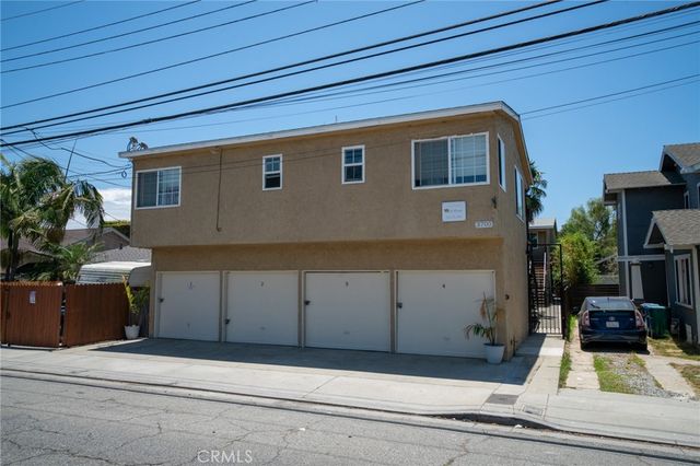 3700 E 4th Street, Long Beach, CA 90814
