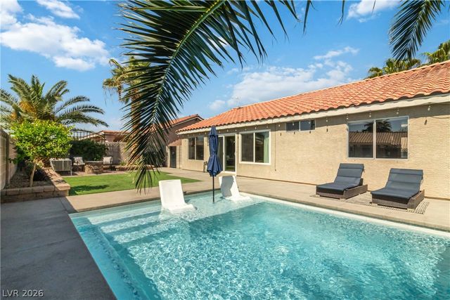 13 Beaver Ridge Avenue, North Las Vegas, NV 89031