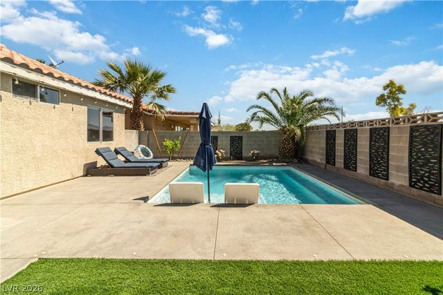 13 Beaver Ridge Avenue, North Las Vegas, NV 89031