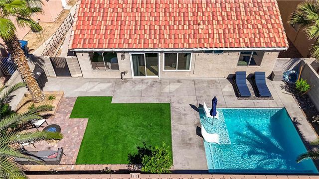 13 Beaver Ridge Avenue, North Las Vegas, NV 89031