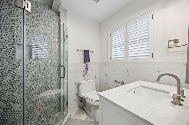 6230 Waltway Drive, Houston, TX 77008