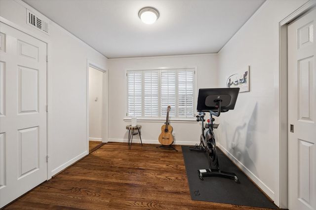 6230 Waltway Drive, Houston, TX 77008