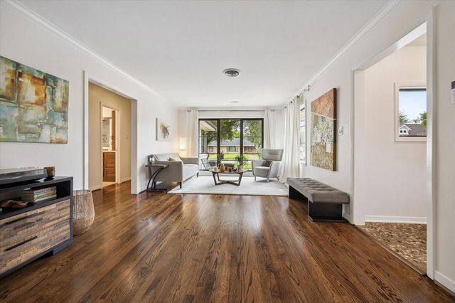 6230 Waltway Drive, Houston, TX 77008