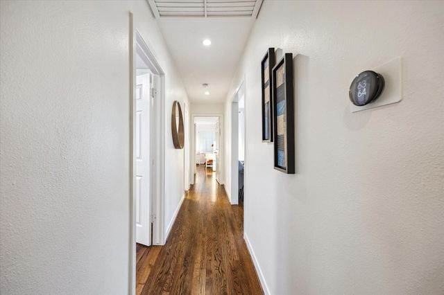 6230 Waltway Drive, Houston, TX 77008