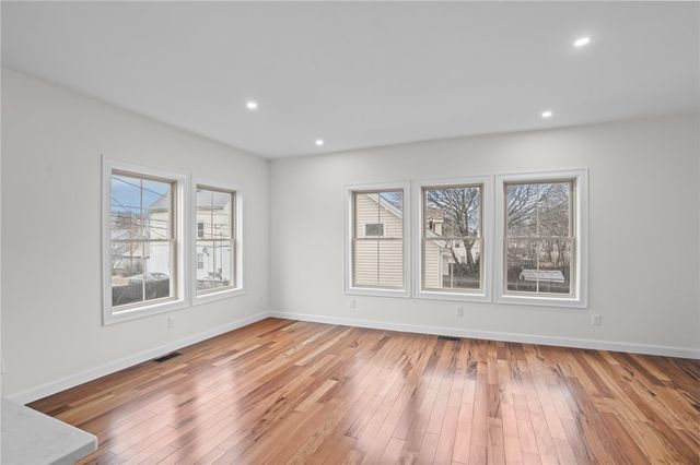 11 Stone Street B, Providence, RI 02904