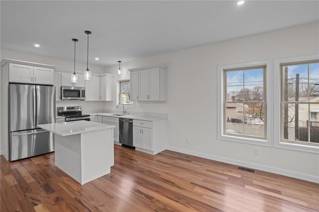 11 Stone Street B, Providence, RI 02904