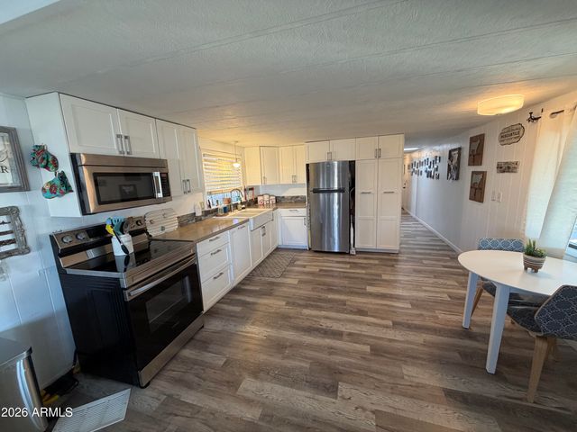 3104 E BROADWAY Road N 307, Mesa, AZ 85204