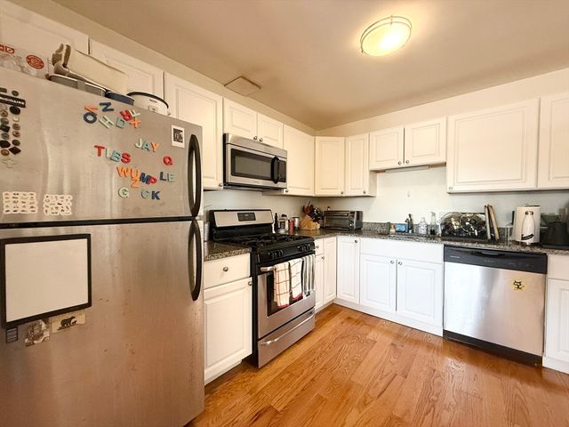 660 Cambridge St 402, Cambridge, MA 02141