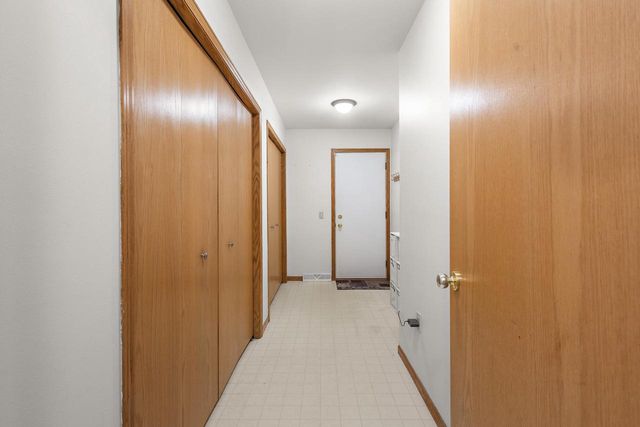 3818 Cosgrove Drive, Madison, WI 53719