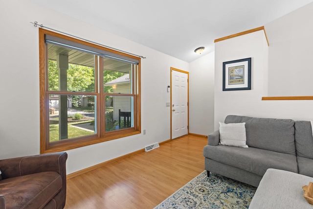 3818 Cosgrove Drive, Madison, WI 53719