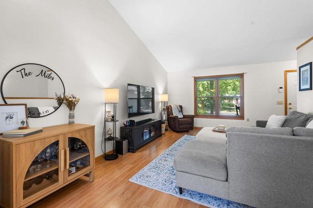3818 Cosgrove Drive, Madison, WI 53719
