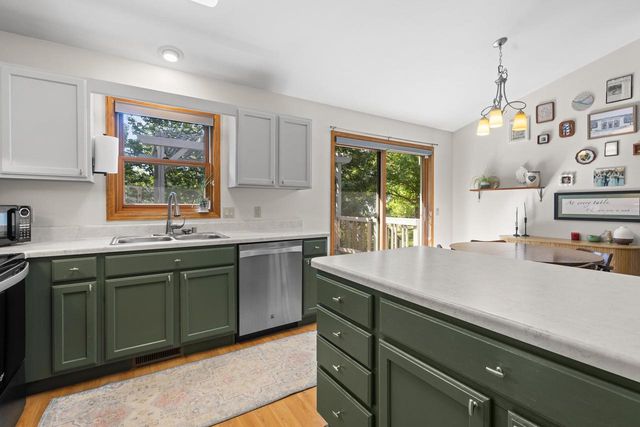 3818 Cosgrove Drive, Madison, WI 53719