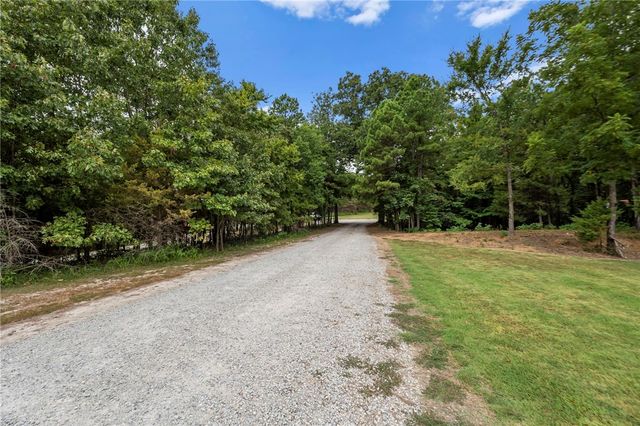 601 County Road 152, Eureka Springs, AR 72632