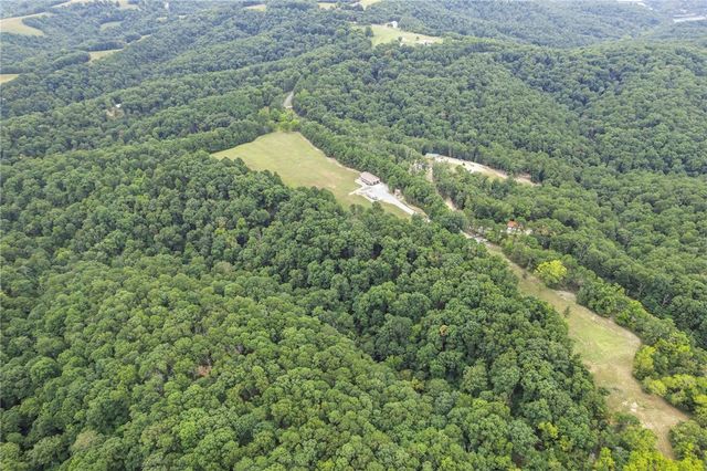 601 County Road 152, Eureka Springs, AR 72632