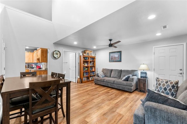 601 County Road 152, Eureka Springs, AR 72632