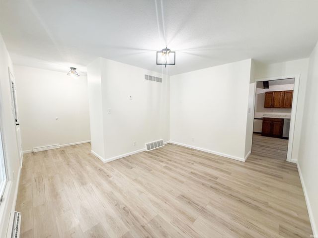 1500 Suwanee, Elkhart, IN 46514