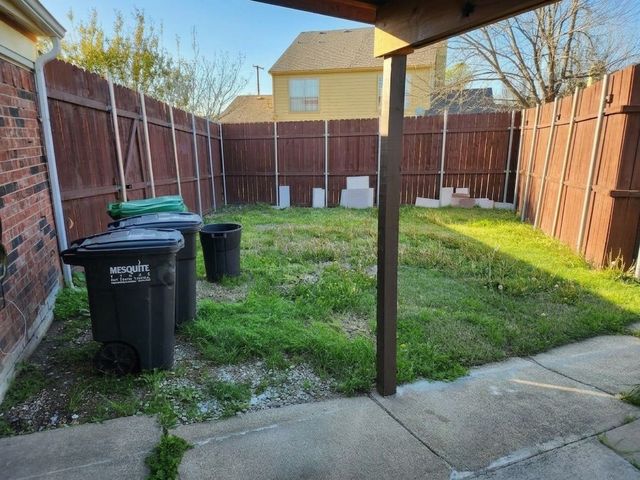 822 Colchester Drive, Mesquite, TX 75149