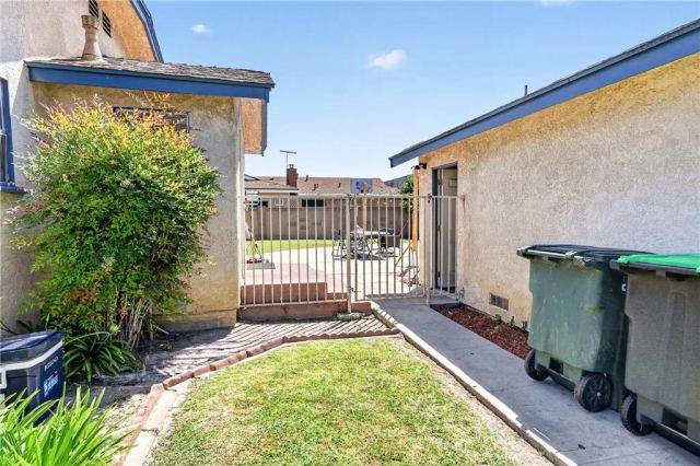 10300 Monterey Street, Bellflower, CA 90706