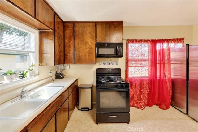 10300 Monterey Street, Bellflower, CA 90706