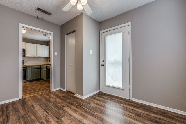 312 Mockingbird Lane, Denton, TX 76209