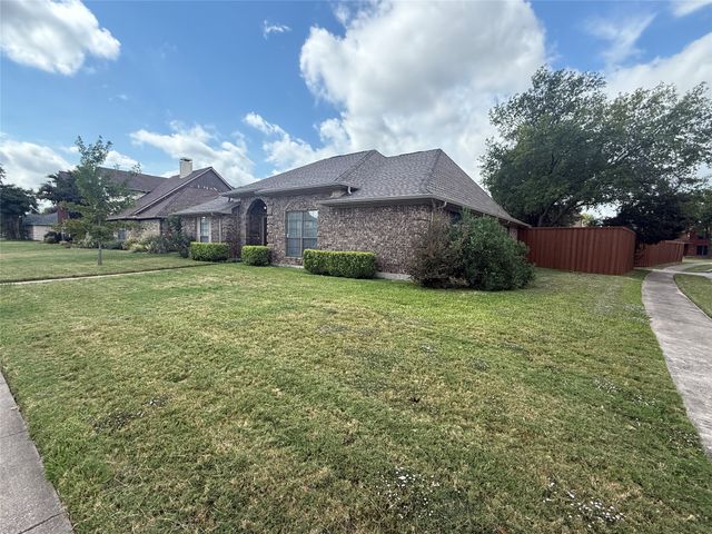 2418 Spring Meadow Drive, Mesquite, TX 75150