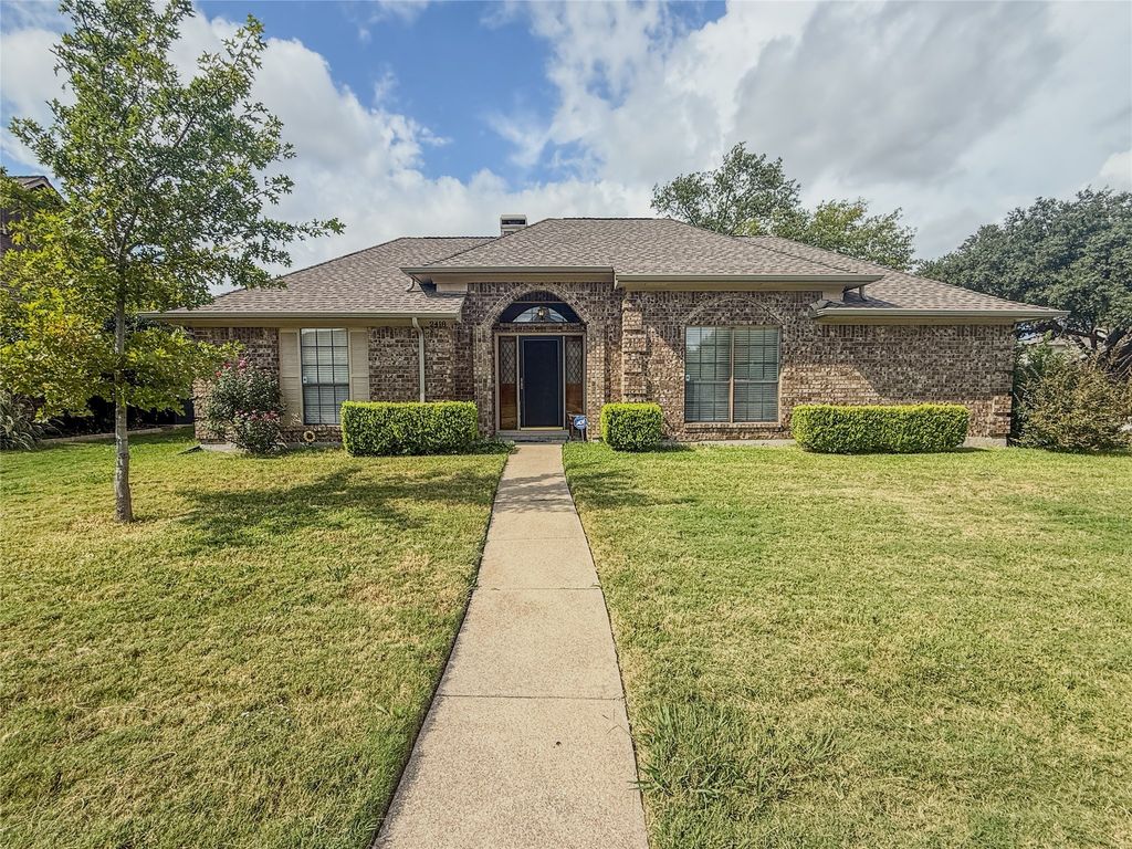 2418 Spring Meadow Drive, Mesquite, TX 75150