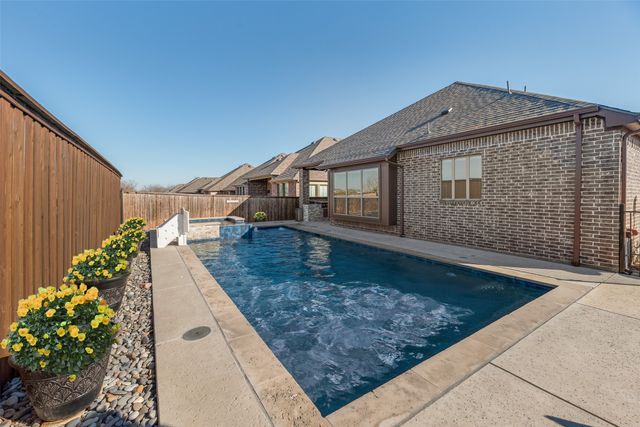 1207 Rendyn Street, Anna, TX 75409