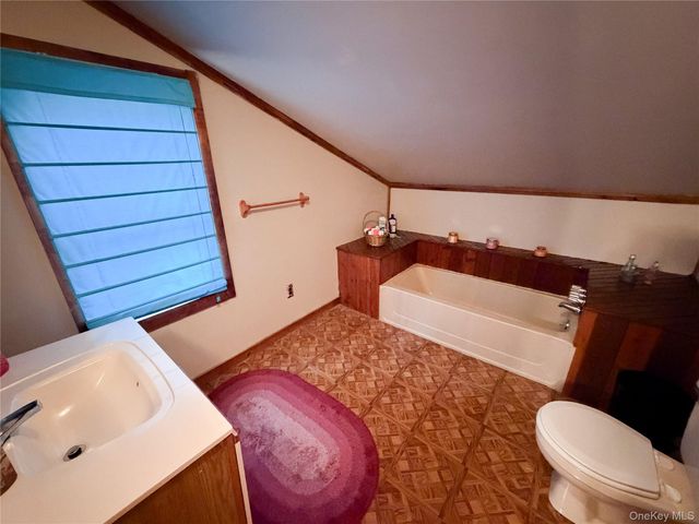 118 Whispering Pines Road, Neversink, NY 12765