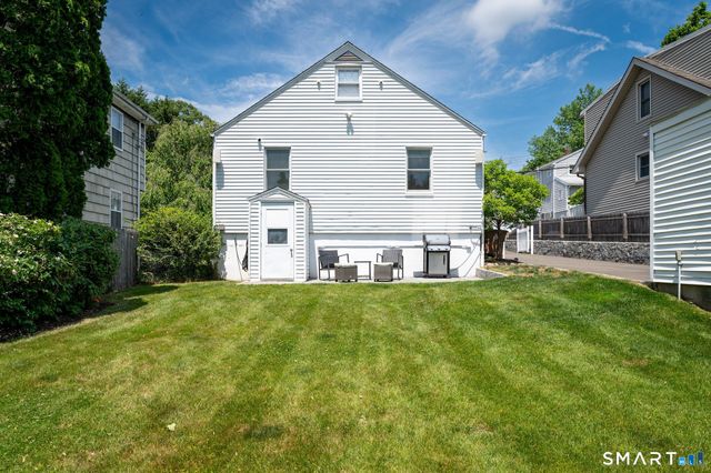 78 Saint Charles Avenue, Stamford, CT 06907