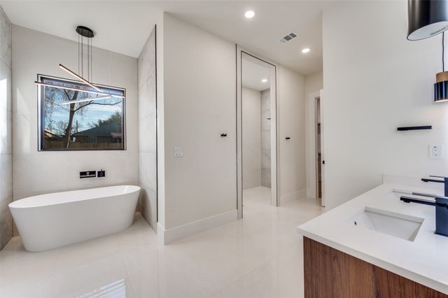 1836 Pueblo Street, Dallas, TX 75212