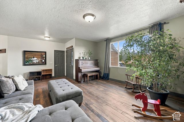 9766 S PENDLETON WAY, South Jordan, UT 84095