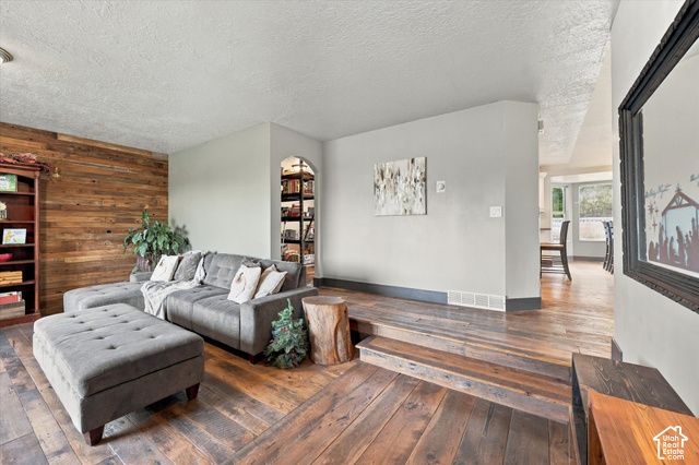 9766 S PENDLETON WAY, South Jordan, UT 84095
