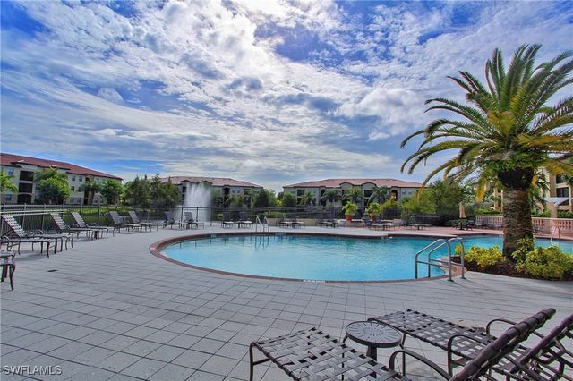 13010 Positano CIR 102, Naples, FL 34105