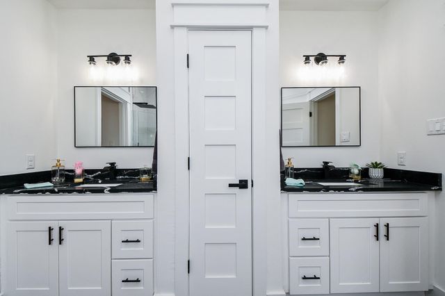 5615 Val Verde Street C, Houston, TX 77057