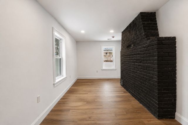 18 Main St, Ashburnham, MA 01430