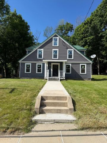 18 Main St, Ashburnham, MA 01430
