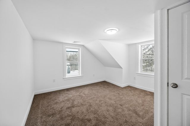 18 Main St, Ashburnham, MA 01430