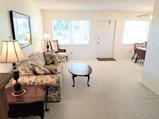 44 Vista Gardens Trail W 103, Vero Beach, FL 32962