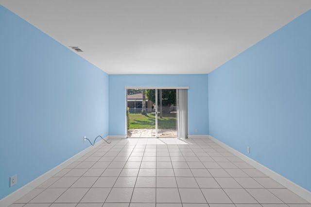 8616 Chevy Chase Drive, Boca Raton, FL 33433