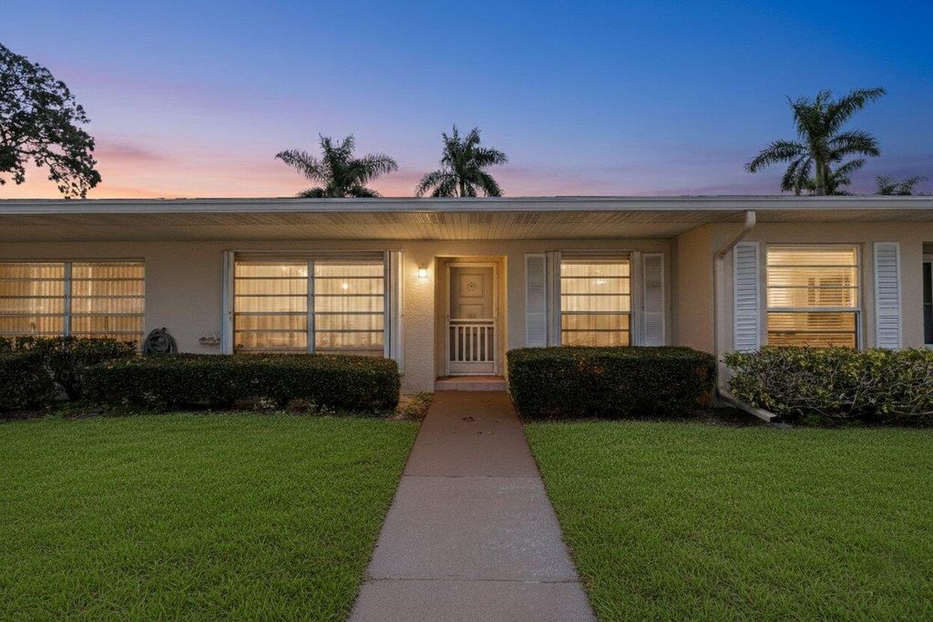 8616 Chevy Chase Drive, Boca Raton, FL 33433