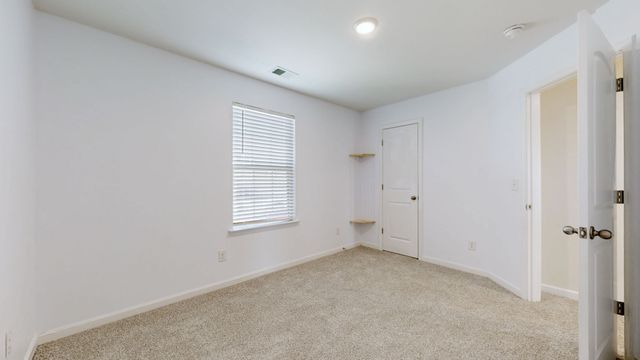 413 Bronson Dr, La Vergne, TN 37086