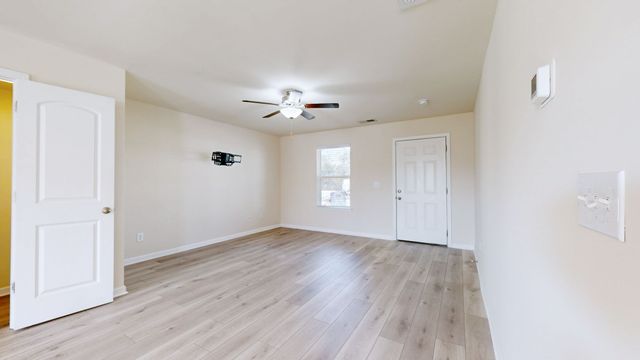 413 Bronson Dr, La Vergne, TN 37086